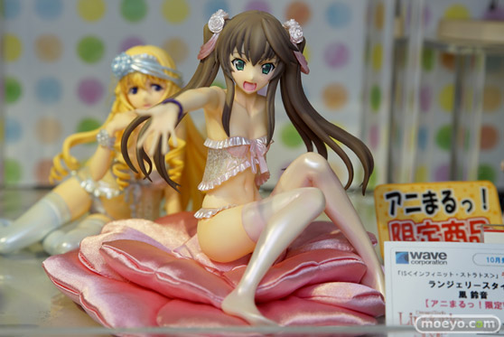 黒猫　ぽちゃ子　など秋葉原の新作フィギュア展示の様子16