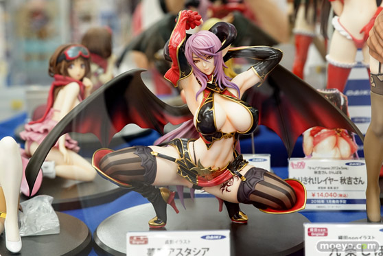 そに子 18号 九条しほ など秋葉原の新作フィギュア展示の様子32