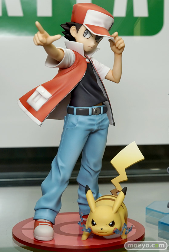 秋葉原の新作フィギュア展示の様子画像06