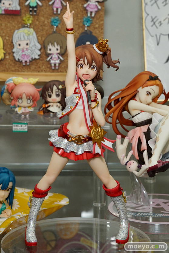 秋葉原の新作フィギュア展示の様子画像07