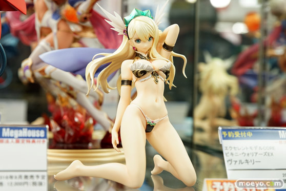 秋葉原の新作フィギュア展示の様子画像28