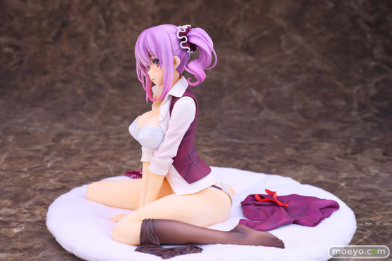 スカイチューブの新作フィギュア　佐倉日菜 illustration by 深崎暮人のサンプル画像02