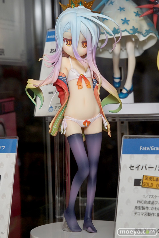 ビスマルク　白　ラビリス　など秋葉原での新作フィギュア展示の様子15