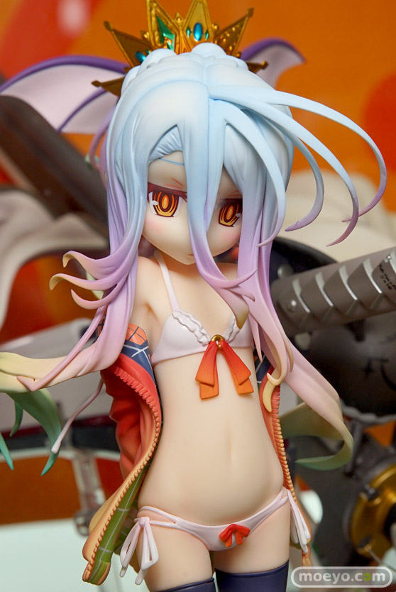 ビスマルク　白　ラビリス　など秋葉原での新作フィギュア展示の様子29