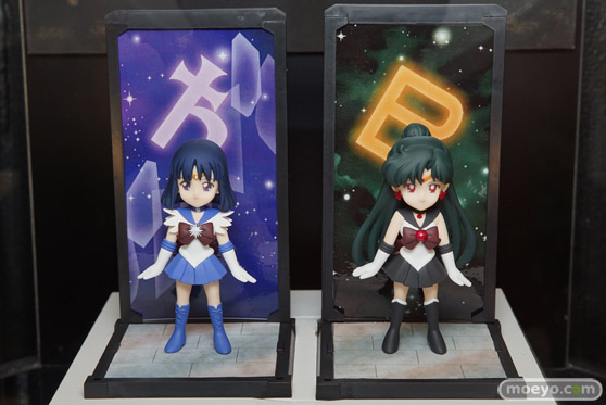 ビスマルク　白　ラビリス　など秋葉原での新作フィギュア展示の様子49