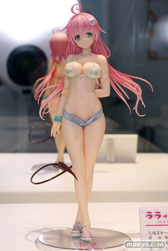ララ　新条アキノ　夢塔ハナ　など 秋葉原での新作フィギュアの様子画像01