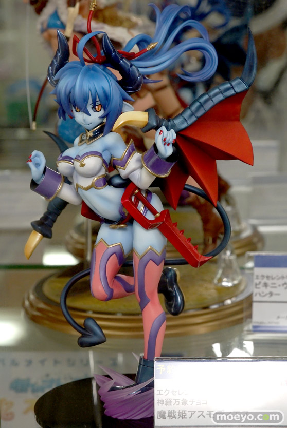 ララ　新条アキノ　夢塔ハナ　など 秋葉原での新作フィギュアの様子画像03