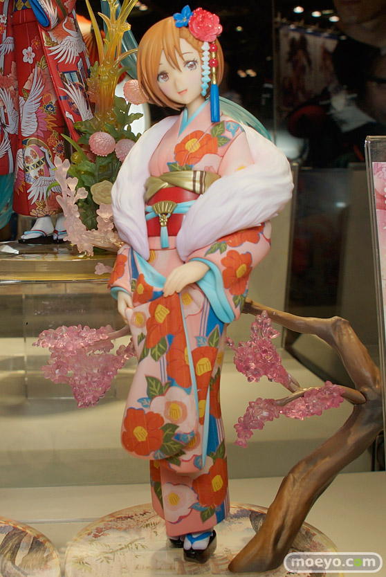 ワンダーフェスティバル 2016［夏］のあみあみのKAITO　MEIKO ～花色衣～新作フィギュア新作画像02