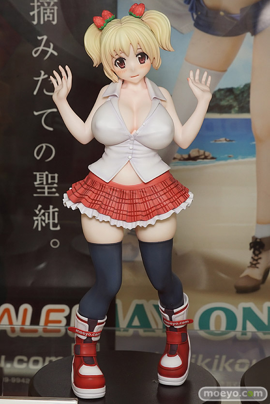 千斗いすず　モリガン　タマヨリヒメ　など秋葉原の新作フィギュア展示の様子12