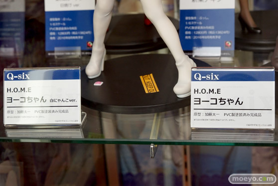 秋葉原の各お店の新作美少女フィギュア展示の様子　おっぱい　お尻　バニー04