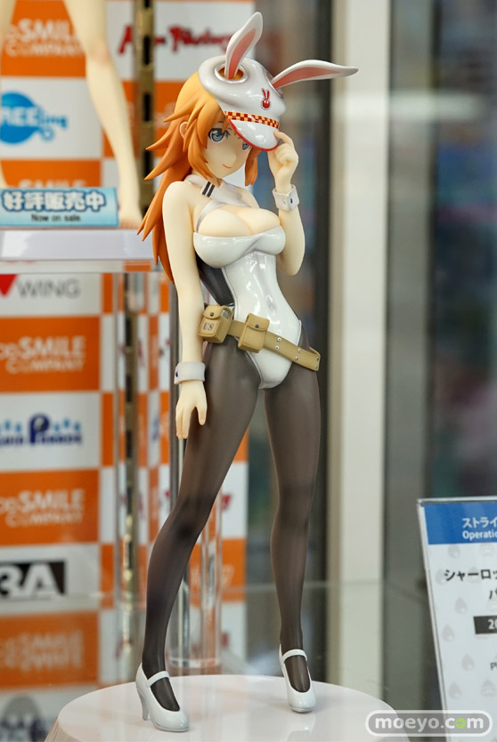 秋葉原の各お店の新作美少女フィギュア展示の様子　おっぱい　お尻　バニー11