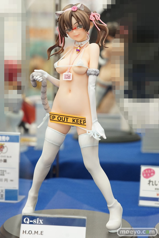 秋葉原の各お店の新作美少女フィギュア展示の様子　おっぱい　お尻　バニー22