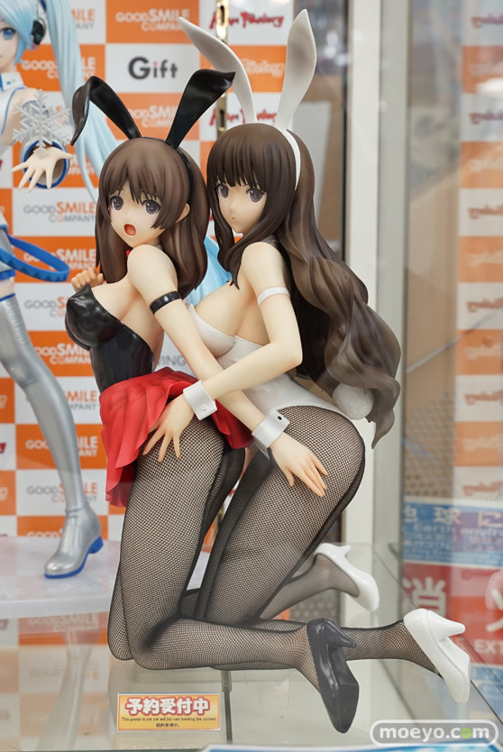 秋葉原の各お店の新作美少女フィギュア展示の様子　おっぱい　お尻　バニー28