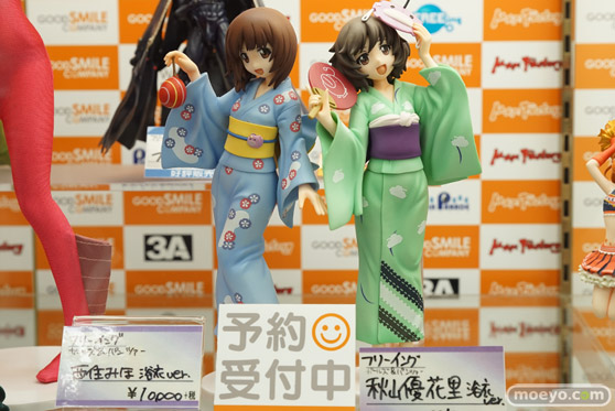 秋葉原の各お店の新作美少女フィギュア展示の様子　おっぱい　お尻　バニー34