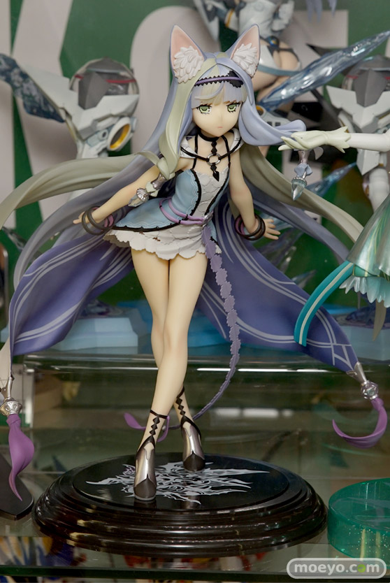 秋葉原の新作美少女フィギュア展示の様子23