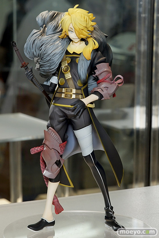 秋葉原での新作フィギュア展示の様子アイリスディーナ06