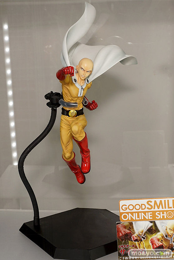 秋葉原での新作フィギュア展示の様子アイリスディーナ07