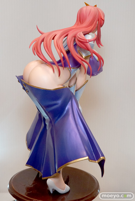 C3TOKYO2016の山泰国のミーア・キャンベルの新作ガレキフィギュア作例画像05