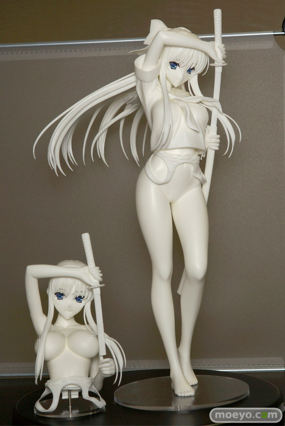 オルカトイズの龍造寺茜（仮）の無彩色サンプル画像01