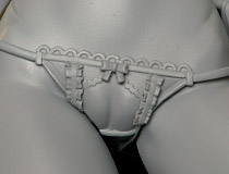 Q-six新作フィギュア「監獄戦艦3 キラ・クシャナ」の原型が展示！【2016夏合同展示会】