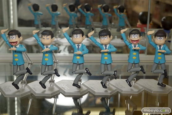 秋葉原の新作フィギュア展示の様子画像04