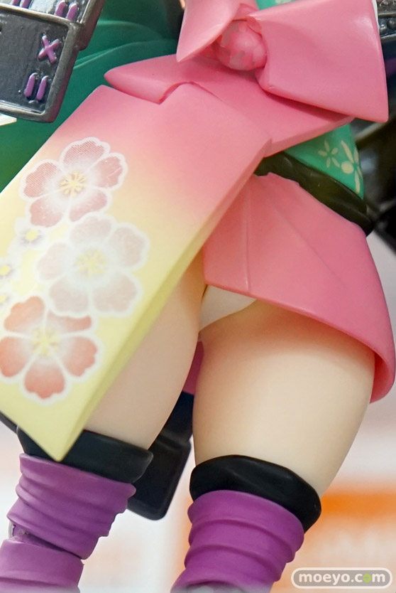 秋葉原の新作フィギュア展示の様子画像38