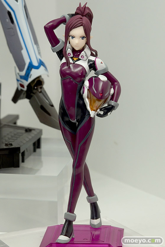 第56回ホビーショーのバンダイブースのマクロスシリーズ新作展示の様子04