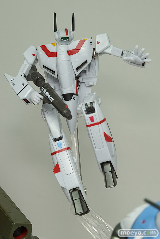 第56回ホビーショーのバンダイブースのマクロスシリーズ新作展示の様子17