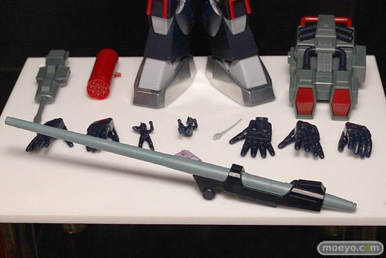 第56回ホビーショーのバンダイブースのメカもの新作展示の様子04