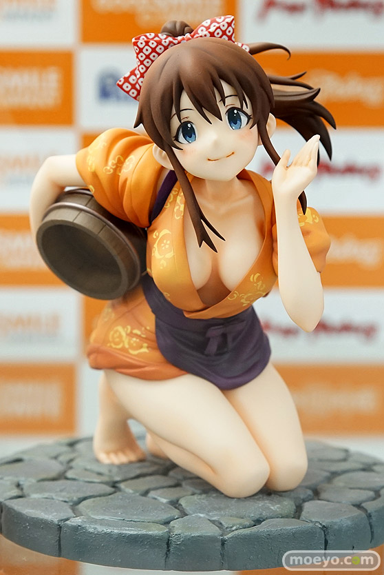 水無月ららやシアンなど秋葉原の新作フィギュア展示の様子17