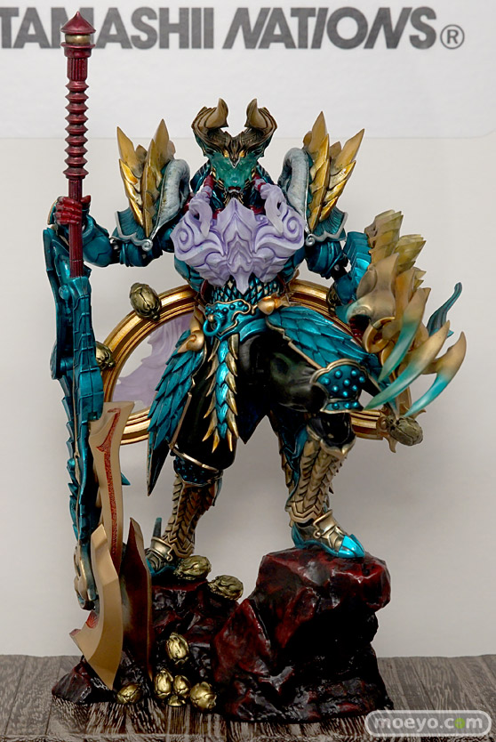 人造人間18号やフリーザの小型ポッドなど第56回ホビーショーのバンダイブースのキャラもの新作展示の様子17