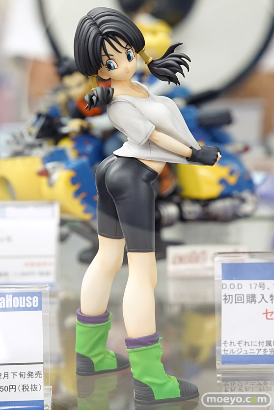 水無月ららやそに子やビーデルなど秋葉原の新作フィギュア展示の様子11