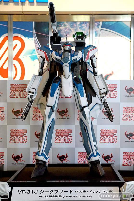 魂ネイション2016のサマーレッスン 宮本ひかりの等身大フィギュア画像10