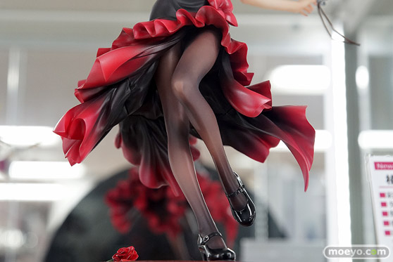 秋葉原の新作フィギュア展示の様子画像07