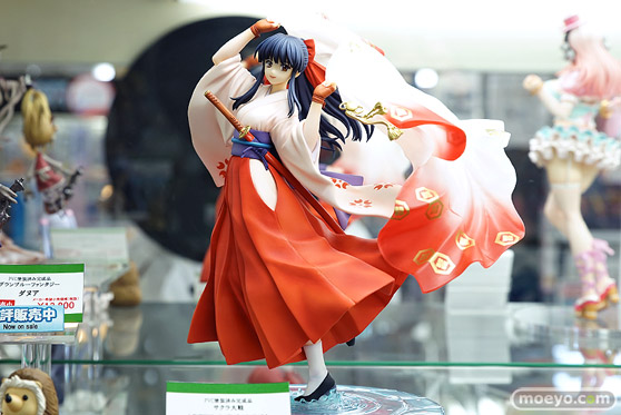 秋葉原の新作フィギュア展示の様子画像28