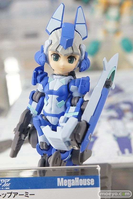 秋葉原の新作フィギュアサンプル展示の様子14