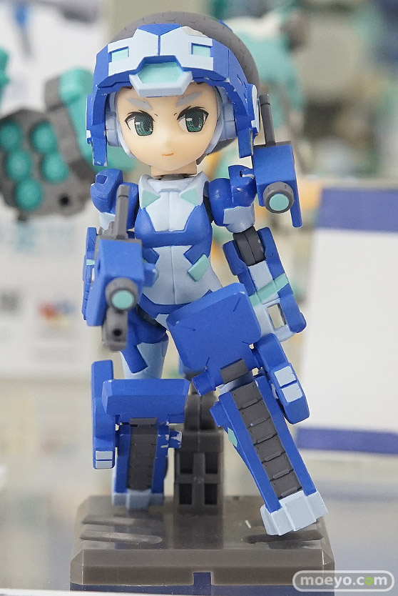 秋葉原の新作フィギュアサンプル展示の様子15