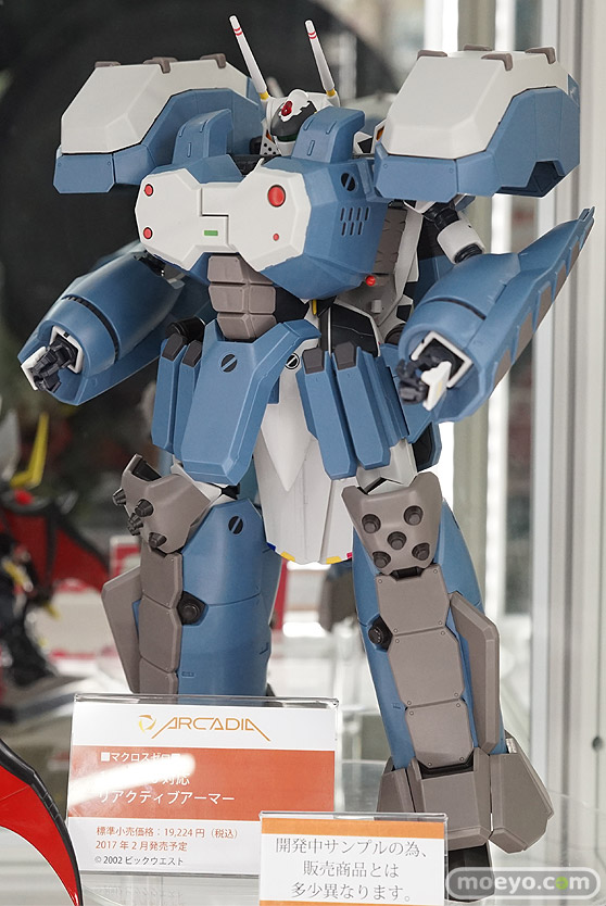 秋葉原の新作フィギュアサンプル展示の様子20