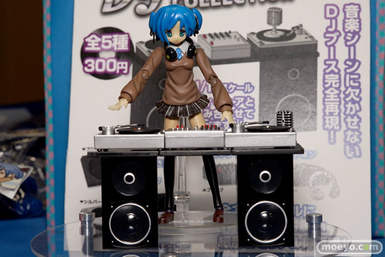 AK-GARDEN【11】 アオシマ　アゾン　ブースの様子画像01