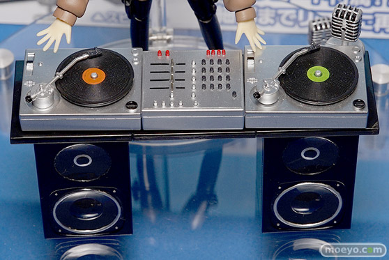 AK-GARDEN【11】 アオシマ　アゾン　ブースの様子画像02