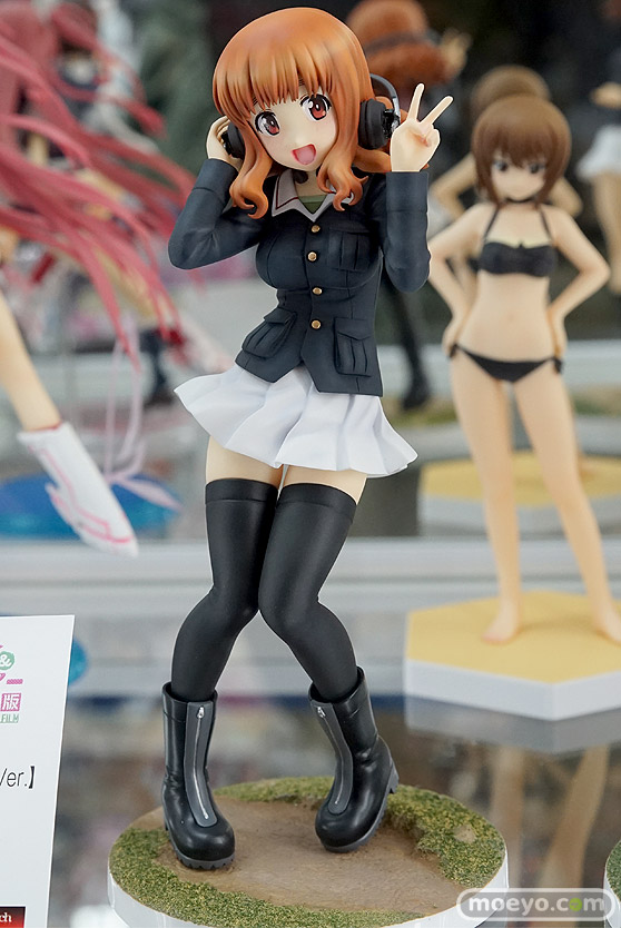 秋葉原の新作フィギュア展示の様子03