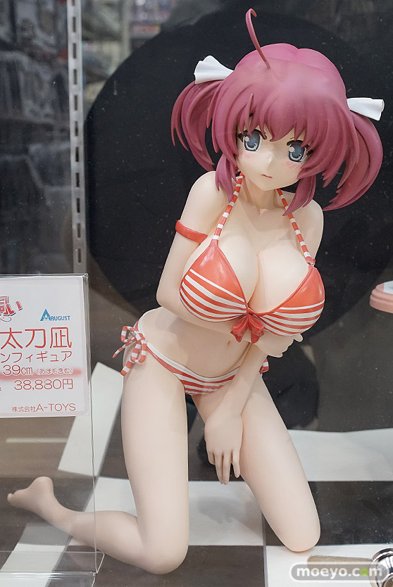 秋葉原の新作フィギュア展示の様子16