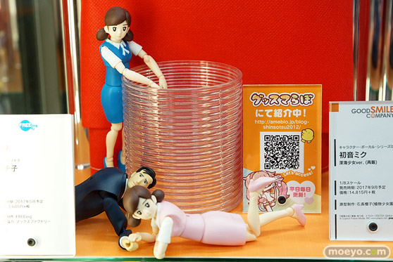 秋葉原の新作フィギュア展示の様子23