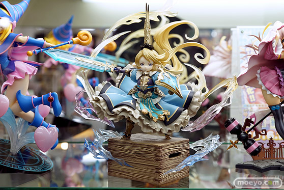 秋葉原の新作フィギュア展示の様子33