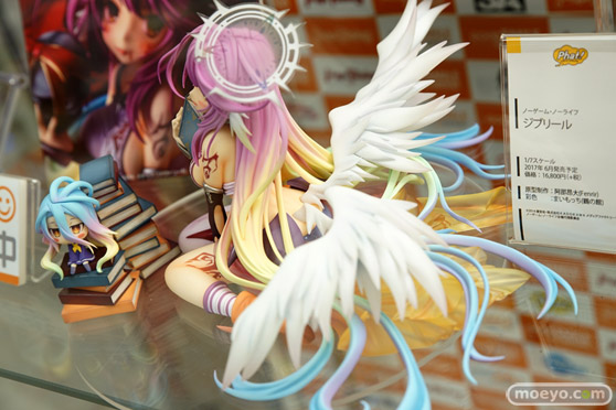 秋葉原の新作フィギュア展示の様子38