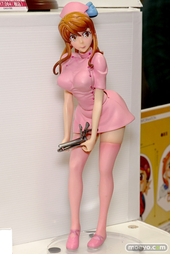 ブラックベリーの月刊哀川編集長 哀川由美 コスプレナース ホワイトVer./ピンクVer.の新作フィギュア彩色サンプル画像10