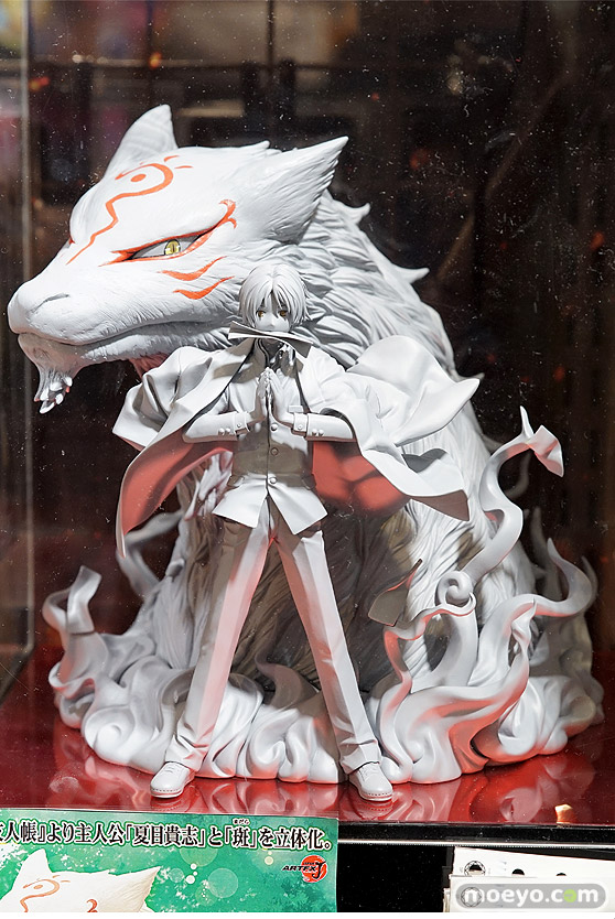 秋葉原の新作フィギュア展示の様子16