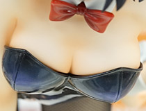 「纏流子 バニー」「コンゴウ バニー」「両奈」「詠」など 秋葉原の新作フィギュア週末展示の様子