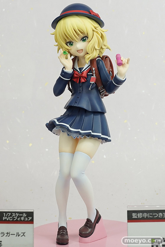 秋葉原の新作フィギュア展示の様子画像05