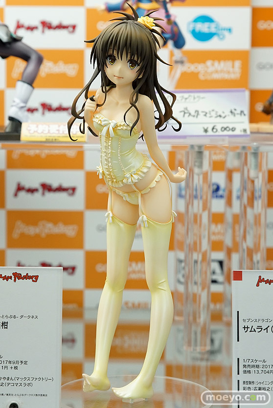 秋葉原の新作フィギュア展示の様子画像42